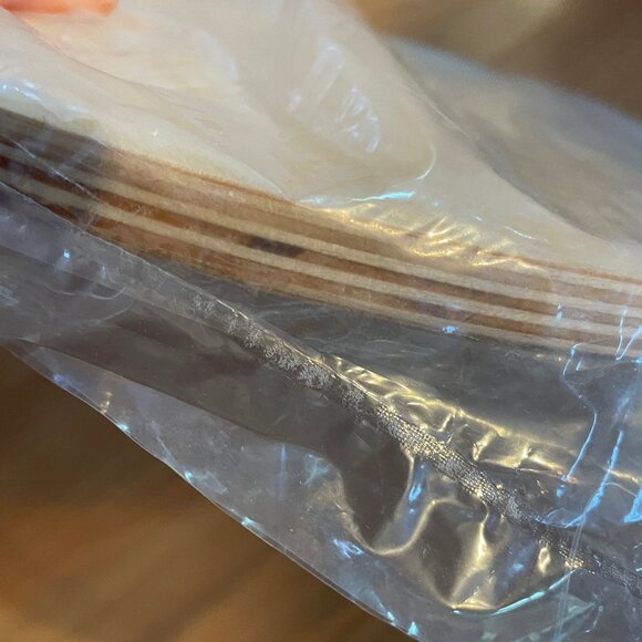 NWT Decorative Natural Birch Wood Round Cutting Board W 11.5" / D 11.5" / H 0.5" - Picture 8 of 9